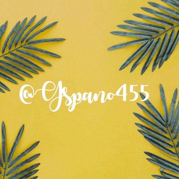 Meet your Posher, Gabriella - Picture 1 of 4